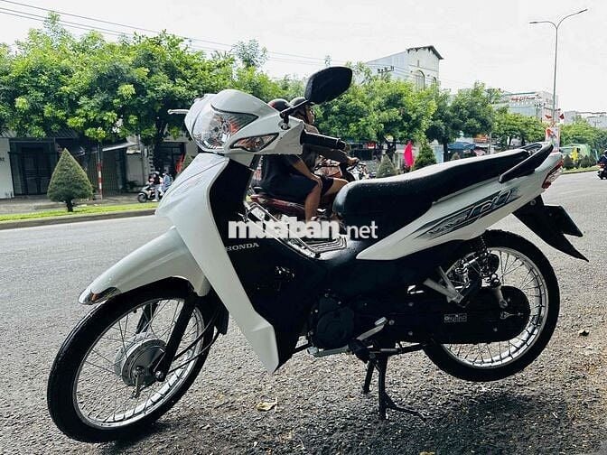 WAVEA 2025 Odo 6000km