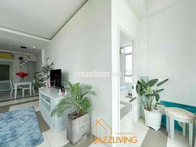 Cho Thuê Căn 2PN_Đầy Đủ Nội Thất, Có Cửa Sổ Từng Phòng Ngay Giữa Q1