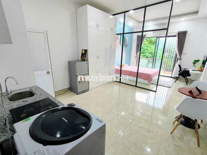 CHO THUÊ PHÒNG STUDIO BAN CÔNG – QUẬN 1, GẦN UEH, ĐẠI HỌC HOA SEN