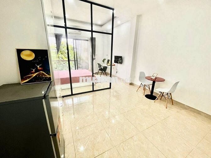 CHO THUÊ PHÒNG STUDIO BAN CÔNG – QUẬN 1, GẦN UEH, ĐẠI HỌC HOA SEN