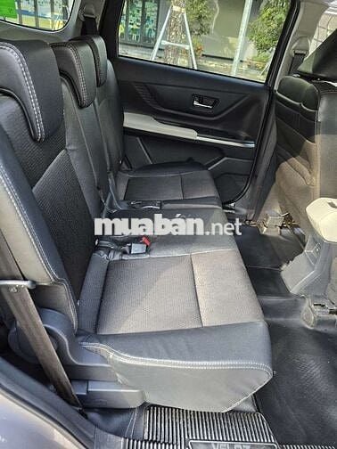 Toyota Veloz Cross 2022 CVT Top - cực mới