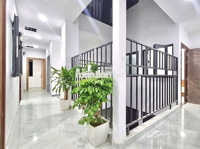 🟥 Căn Hộ 2 PN Full Nội Thất, Thang Máy, Hầm Xe, Ngay Cầu Bông Quận 1