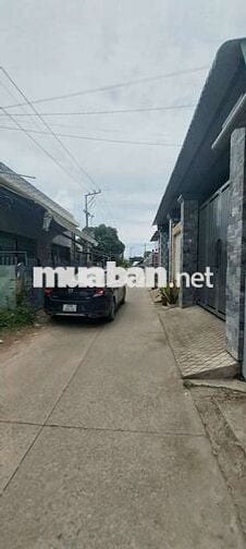 Tổng đất 600m có 200m thổ+400m vườn.18phòng trọ giá 4tỷ.kcn thuận đạo