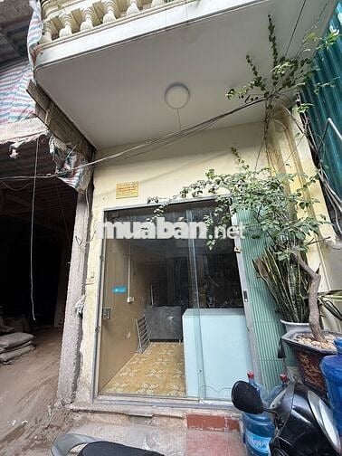 Bán Gấp Nhà Phố Đại La 23M, MT: 3,5M Giá 6,4 Tỷ. Lô góc, 1 nhà ra phố