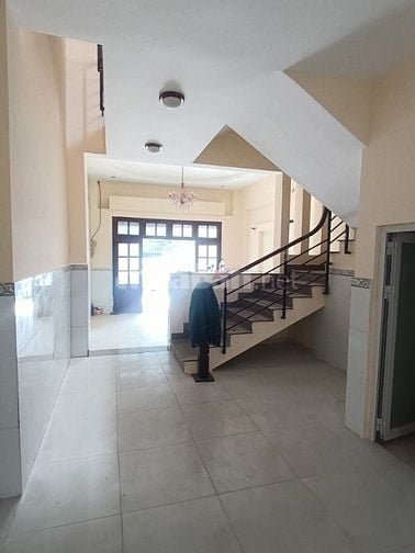 CHO THUÊ NHÀ 3 TẦNG 4PN. 5WC ĐƯỜNG 10 LINH TRUNG. THỦ ĐỨC