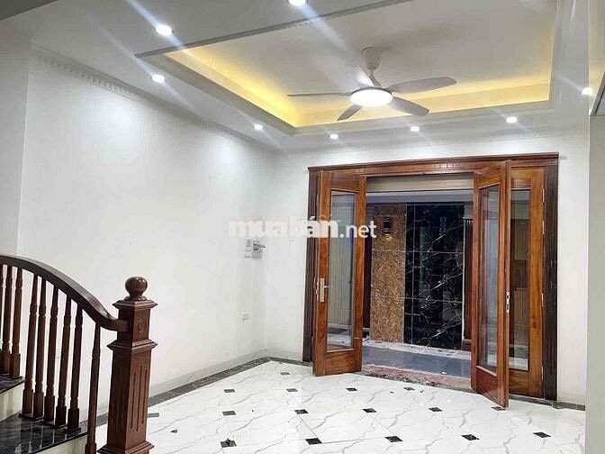 ⸻  ✨ NHÀ 7 TẦNG SIÊU ĐẸP – GẦN HỒ TÂY – 32m² FULL CÔNG NĂNG
