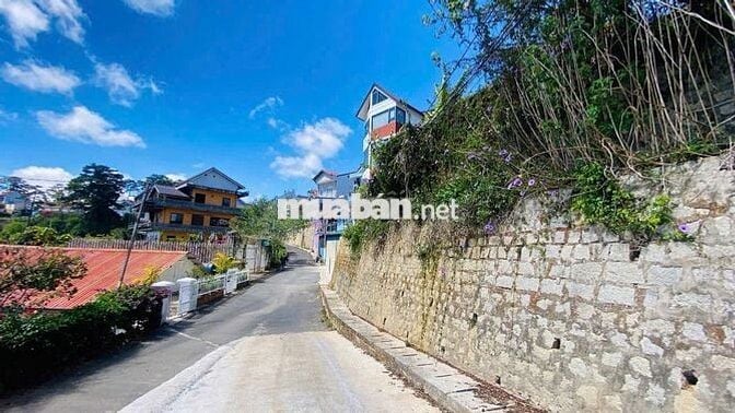 Đất nền có vị trí tại Đường Khe Sanh, Phường 10, Đà Lạt, Lâm Đồng.