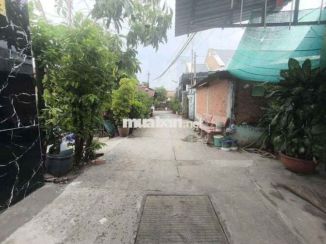 BÁN NHÀ CẤP 4 – ĐẤT RỘNG 110M²  TRUNG TÂM THỊ TRẤN HÓC MÔN GIÁ 4.99 TỶ