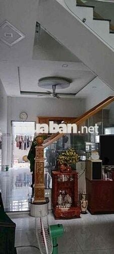 Bán nhà ấp 2 xã Đông thạnh hóc môn đường xe hơi