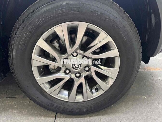Toyota Fortuner 2024 2.7 AT 4x2 - 2715 km