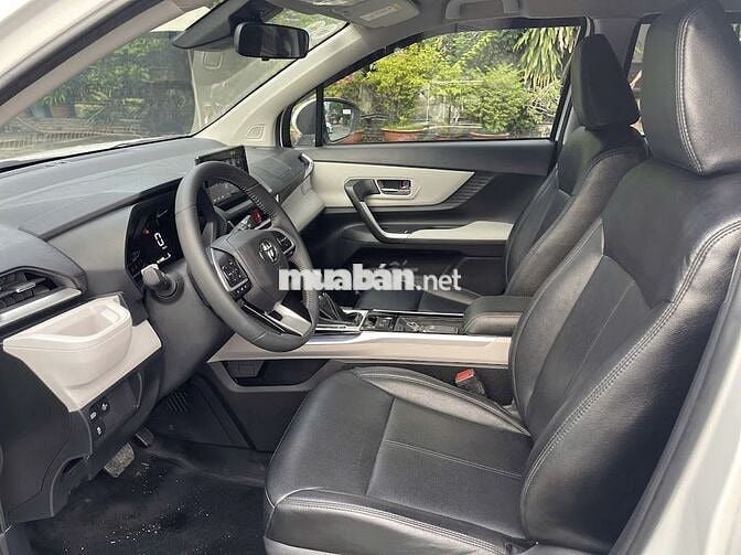 (Xe Hãng) Toyota Veloz Cross Top 2024  - 37000 km