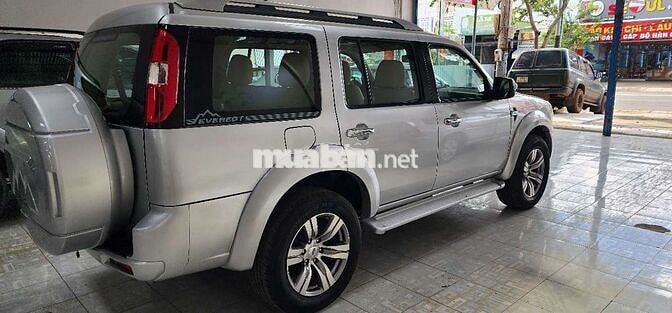 Ford everest 2009 2.5L 4x4 MT