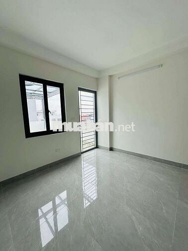 Nhà lô góc Minh Khai, hàng xóm Times City, KCBT chắc chắn, 39m*5T