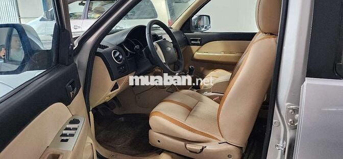 Ford everest 2009 2.5L 4x4 MT