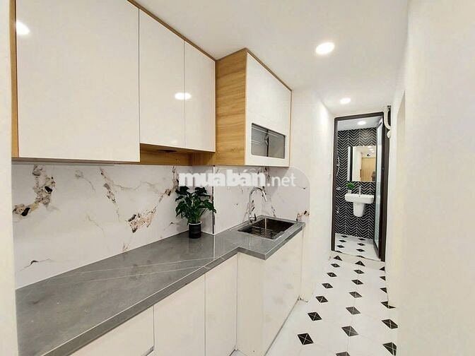 CHÍNH CHỦ BÁN CĂN HỘ TẬP THỂ QUỲNH MAI – NHÀ C9, TẦNG 3