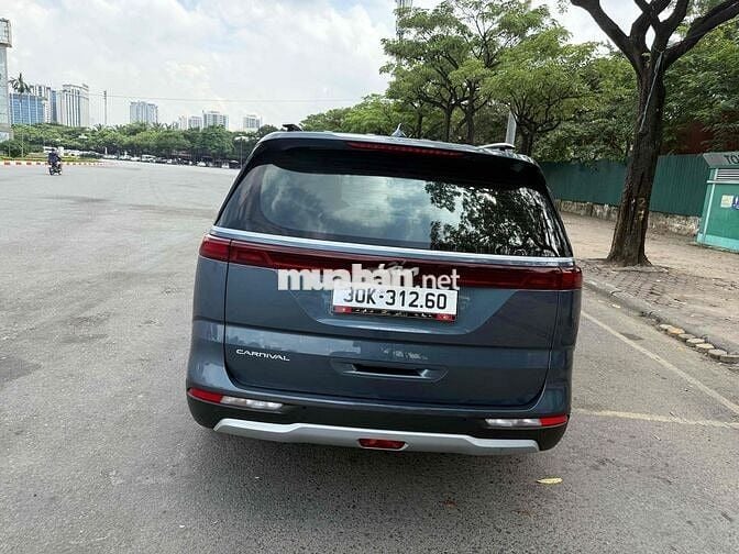 Kia Carnival 2022 2.2D Luxury 8 chỗ chính chủ