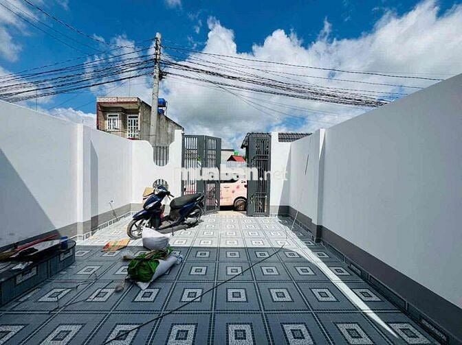 Bán gấp siêu phẩm siêu vip siêu đẹp Villa cấp bốn sổ hồng riêng