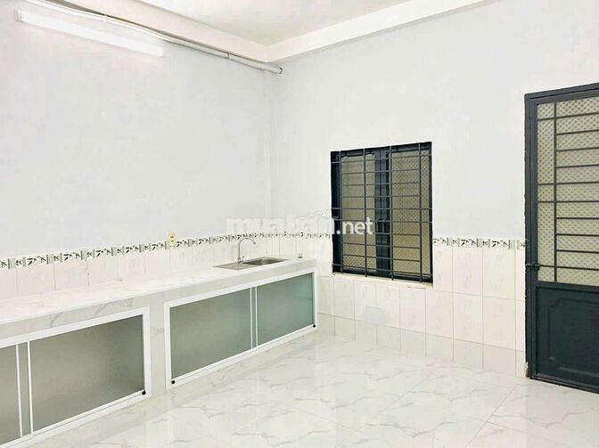 CHO THUÊ NHÀ TRỆT LẦU 586 MẶT TIỀN 6TR 70MV  16m 3PN 2WC