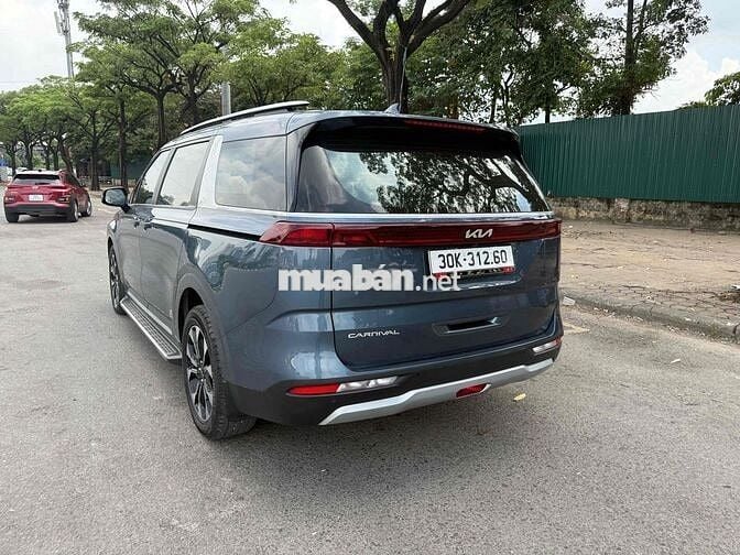 Kia Carnival 2022 2.2D Luxury 8 chỗ chính chủ