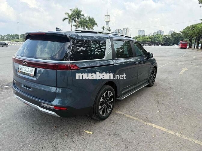 Kia Carnival 2022 2.2D Luxury 8 chỗ chính chủ