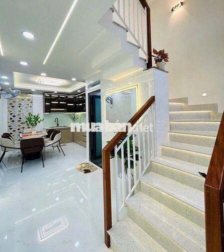 Chú Hải kẹt tiền bán nhà Bùi Văn Thêm Phú Nhuận Giá 4.3 tỷ SHR