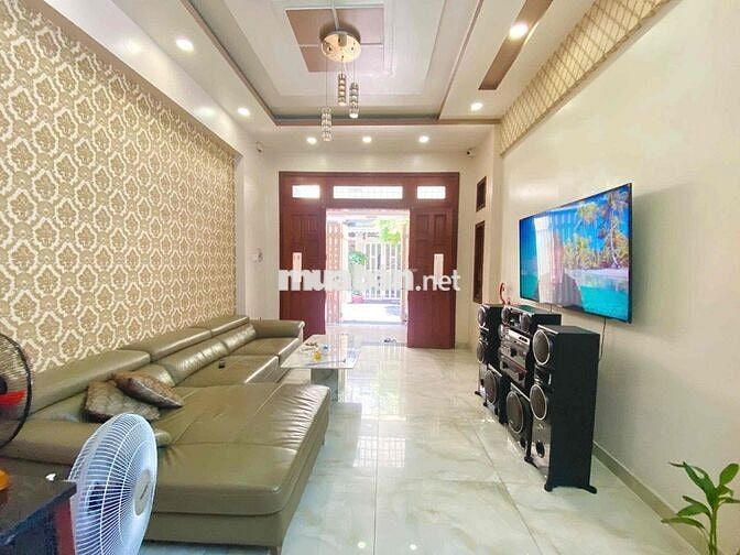 Ô tô 7 chỗ QUANG TRUNG, P.8 GÒ VẤP - 4m x 15,5m - 4 Tầng, 4pn, 5wc