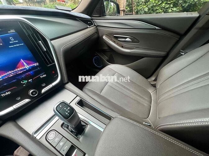 VinFast Lux A2.0 2021 Plus 2.0 AT - 10000 km