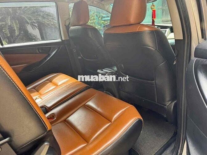 Toyota Innova 2018 2.0E - 114500 km