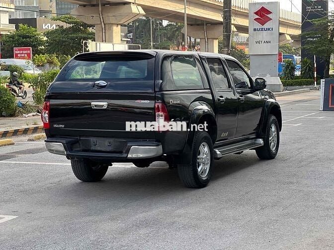 Isuzu Dmax 2011 LS 3.0 4x2 MT - 135000 km