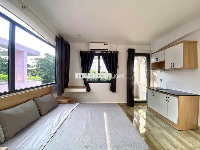 SIÊU PHẨM !!! STUDIO BAN CÔNG CỬA SỔ TRỜI 2 MẶT THOÁNG