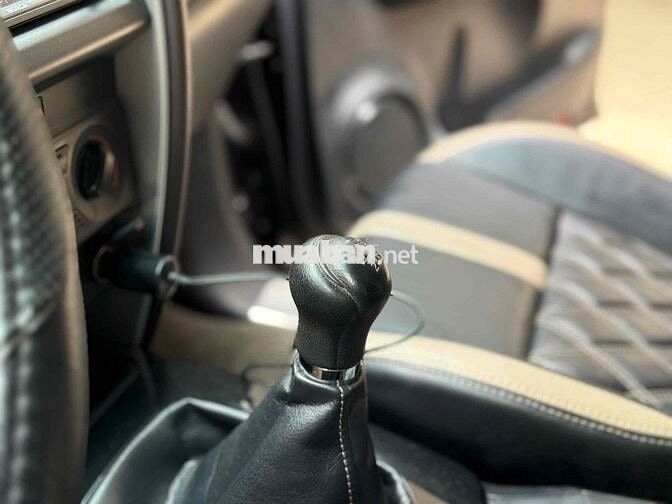 Toyota Fortuner 2017 dầu sàn - 68600 km