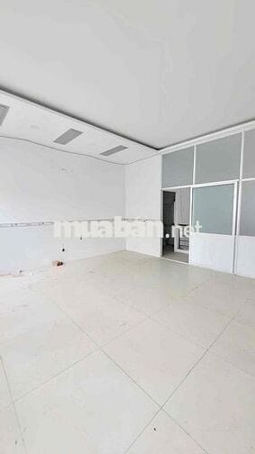 Nhà giáp Lê thúc hoạch - DT;6x10- đúc 2 tầng - Chi 4.xtỷ