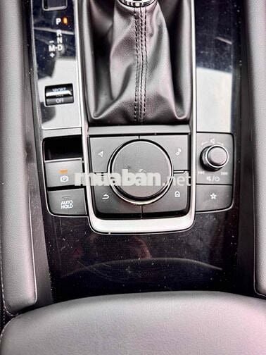 Mazda 3 2022 1.5L Luxury - 40000 km