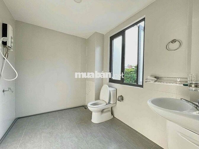 CHO THUÊ CHDV FULL NỘI THẤT NẰM NGAY MẶT TIỀN ĐƯỜNG UNG VĂN KHIÊM