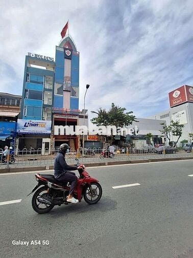 Cho Thuê Nhà Mặt Tiền: Nguyễn Văn Lượng, P10, Gò Vấp, DT: 5.6m x 18m