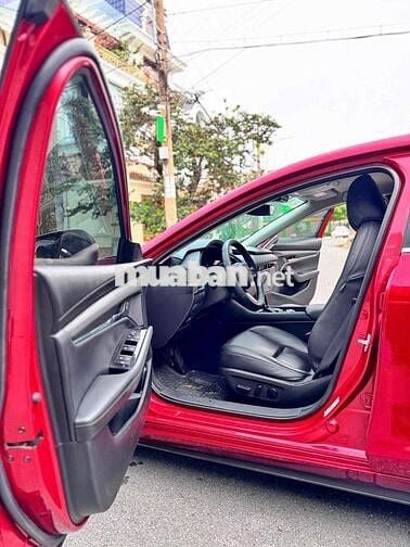 Mazda 3 2022 1.5L Luxury - 40000 km