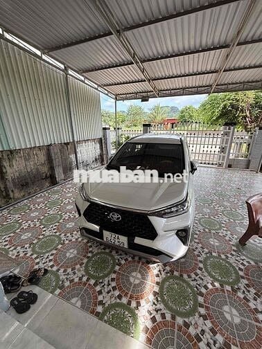 Toyota Veloz Cross 2022 CVT Top - siêu đẹp