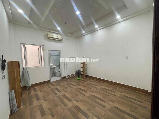 STUDIO FULL NỘI THẤT CHỈ TÍNH PHÍ ĐIỆN NƯỚC FREE TIỀN PHÒNG THÁNG 9