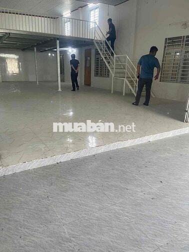 Cho thuê nhà, kho 10x24 1gach lửng Đường Phan Văn hớn, Khu dân cư