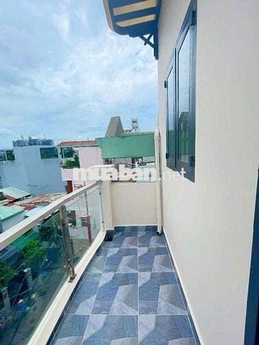 Cho thuê nhà 5 tầng - dt 30m2 - 3pn - Đoàn Văn Bơ Quận 4.