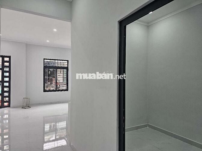 NHÀ MỚI ĐƯỜNG OTO HẺM 475 P.BỬU LONG
