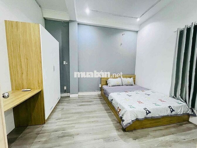 Cho Thuê Căn 2PN-1WC Ban Công Full Nội Thất Đường Tôn Đản Gần ĐH Luật