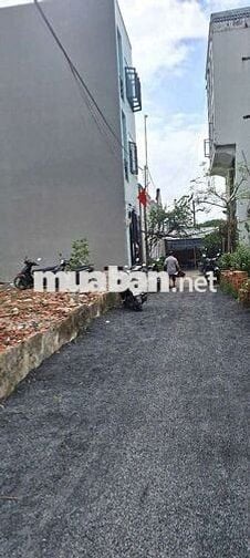 Bán lô đất sổ riêng 1/ ql 1a giá 2ty850