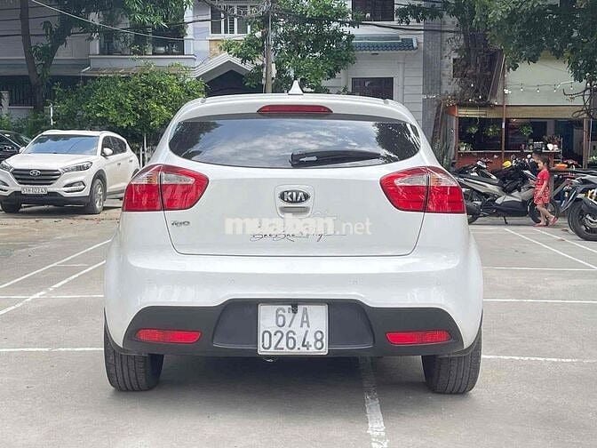 Kia Rio 2014 1.4 AT Hatchback Nhập Nguyên Chiếc