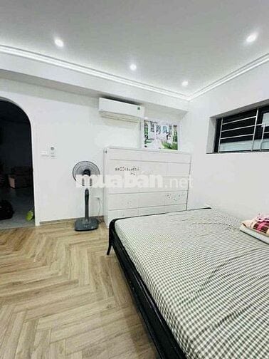 căn hộ chung cư 120m2( 3pn,2wc) tại toà NƠ2 BÁN ĐẢO LINH ĐÀM