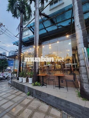 Mặt bằng KD ngay ngã tư cầu Phú Mỹ