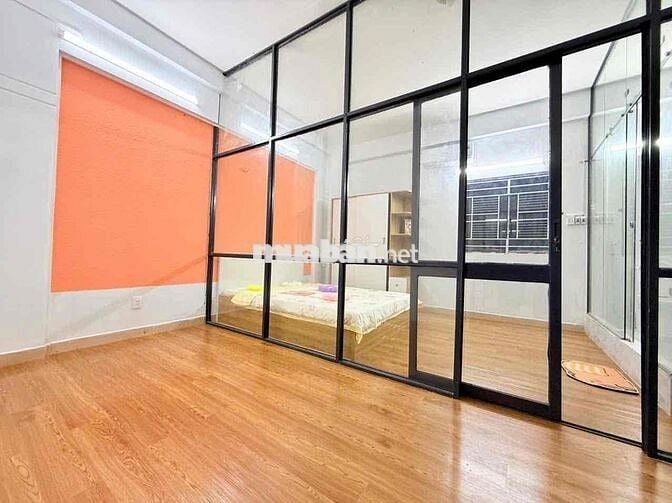 Cho Thuê CHDV Full Nội Thất, Ban Công, Cửa Sổ, Máy Giặt Riêng - Đường