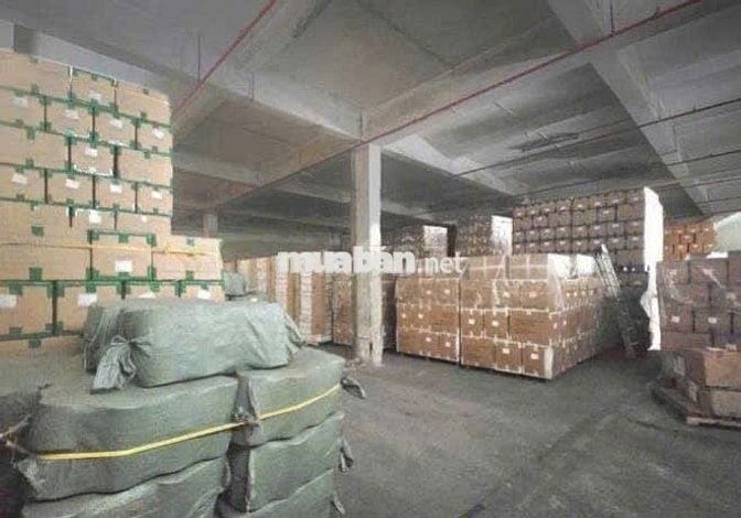 Cần cho thuê gấp kho Nguyễn Tất Thành diện tích 450m2 có pccc