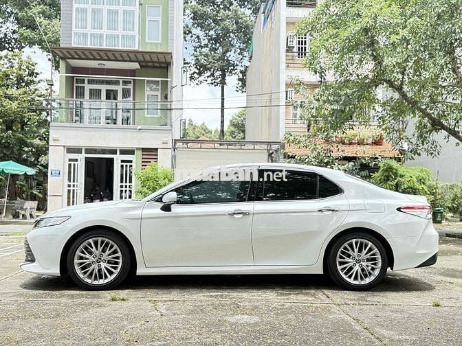 Toyota Camry 2.5 2019