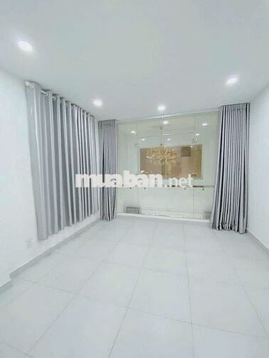 Cách MT 50m xe hơi tới nơi! Nhà đẹp (4x10m) 5 tầng - 4PN5WC Phú Nhuận